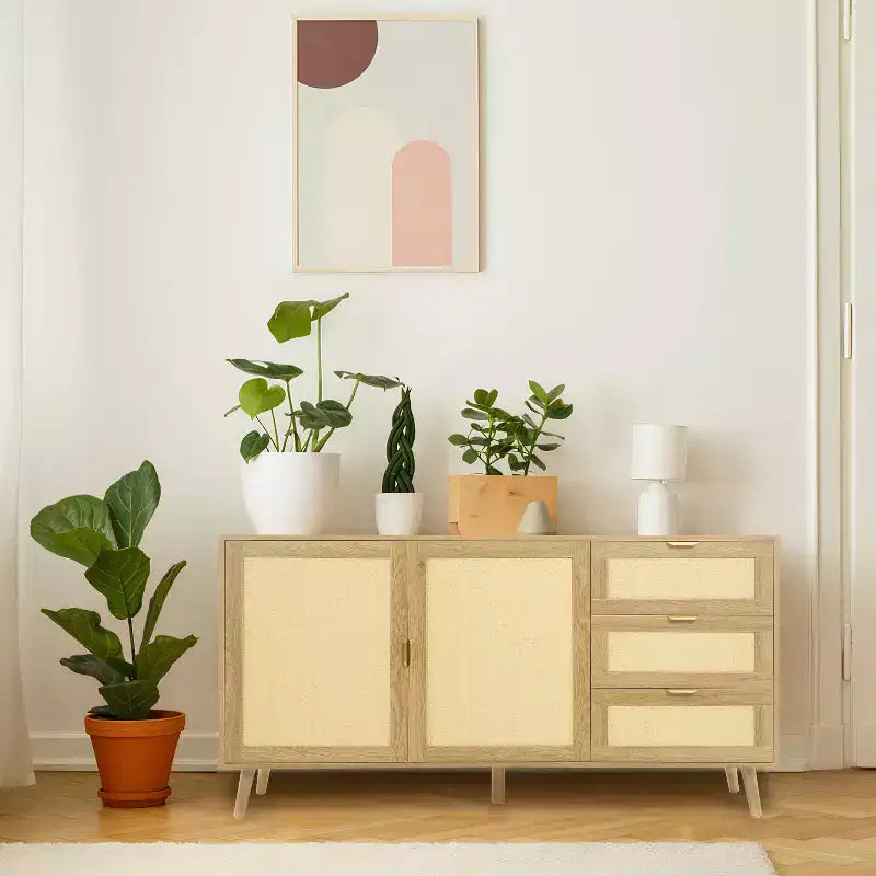 Table en rotin à double porte - Armoire tressée naturelle pour une décoration d'intérieur bohème moderne