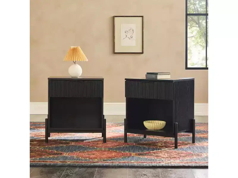 Table de chevet moderne avec tiroir cannelé, niche ouverte et pieds en métal