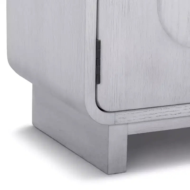Buffet bas moderne à 2 portes avec étagère réglable et poignée encastrée